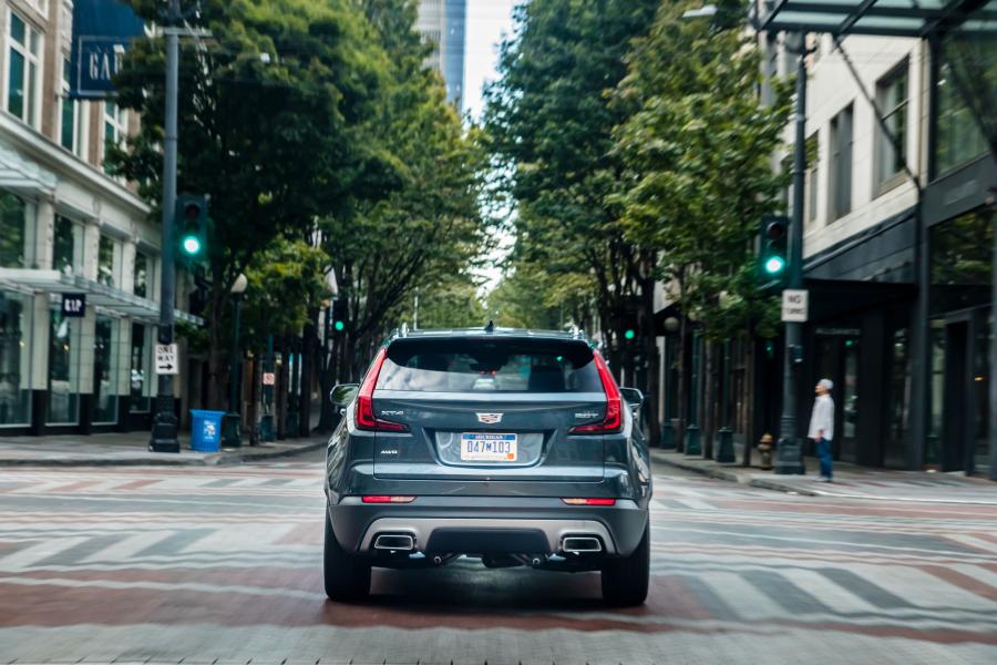  Cadillac XT4 Premium Luxury 2018 года  (NA) (фото 11 из 34)